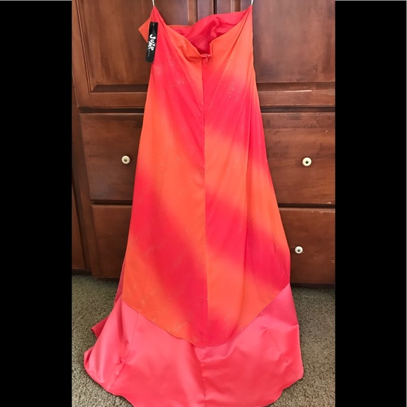 Ball gown by Jump Apparel by Wendye Chaitin - Picture 6 of 6